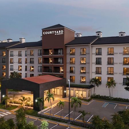 Courtyard By Marriott Santo Domingo Hotel Екстериор снимка