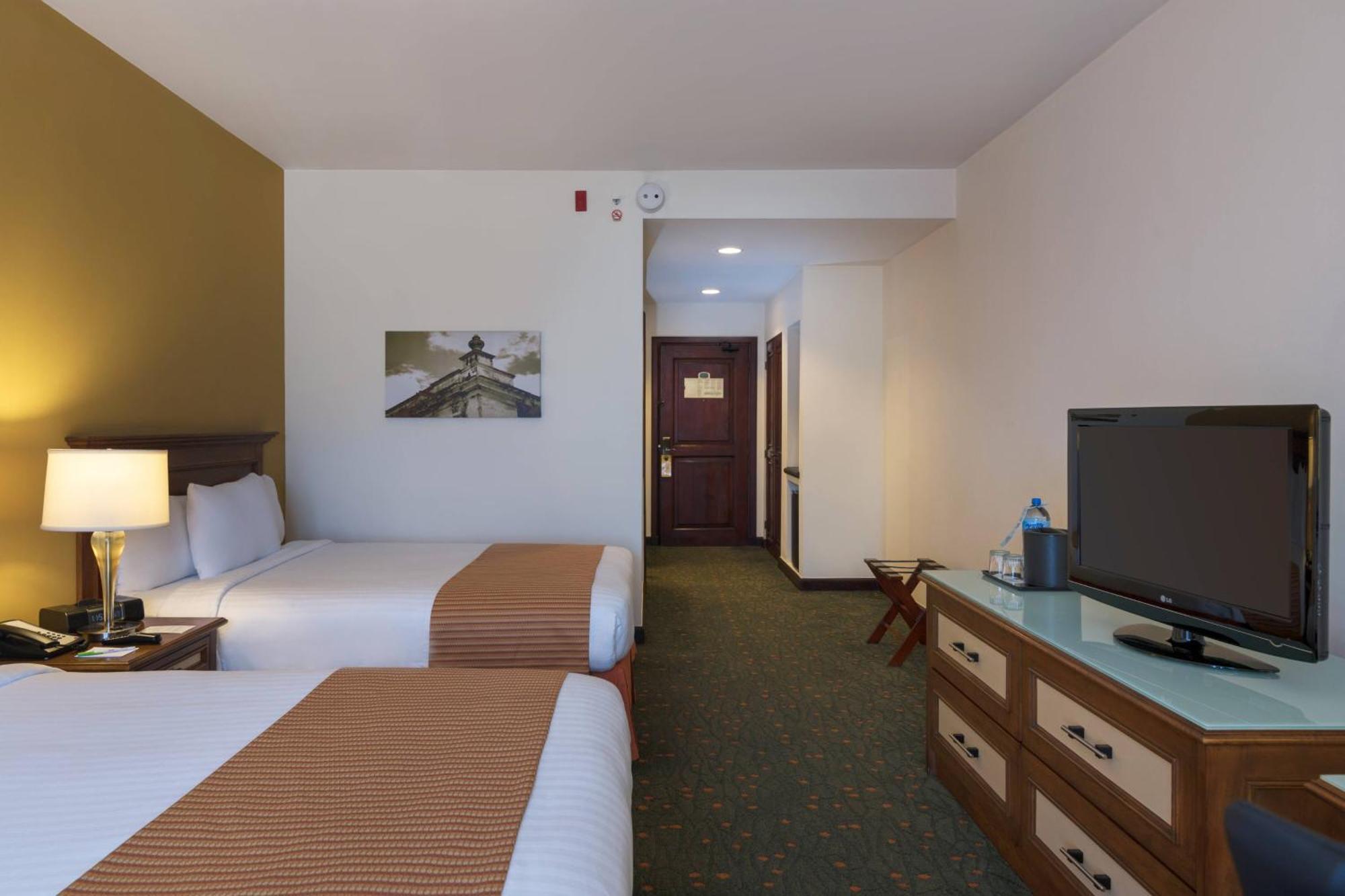 Courtyard By Marriott Santo Domingo Hotel Екстериор снимка